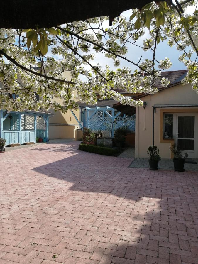 Anna Vendeghaz Apartment Keszthely Exterior photo